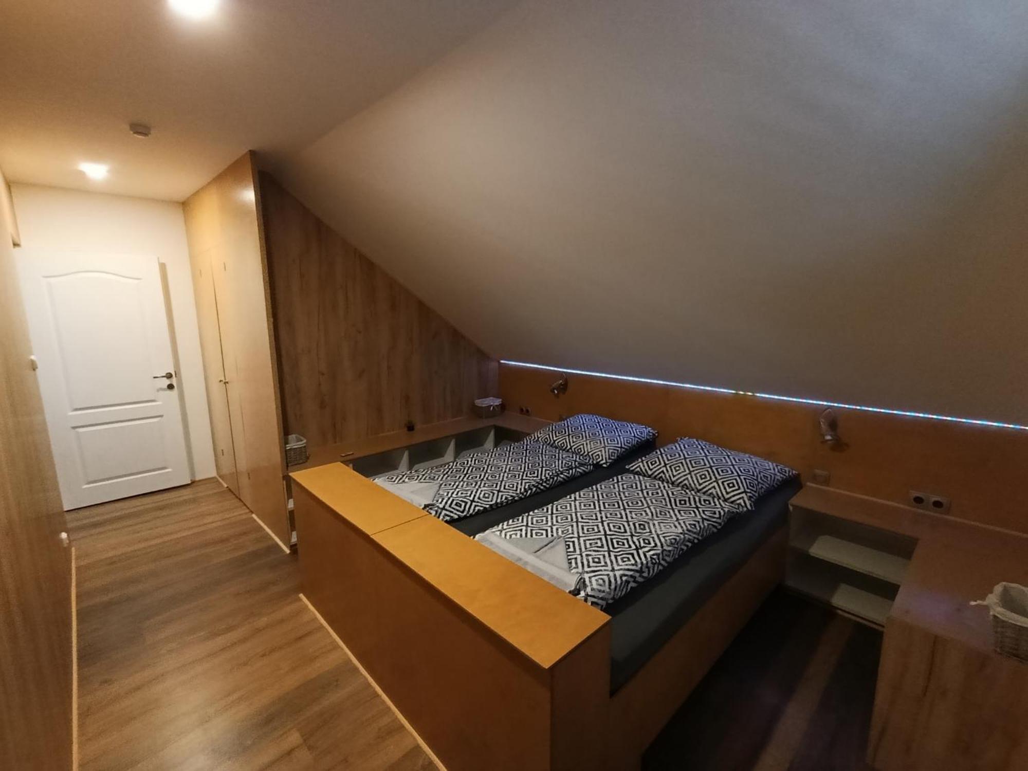 Pelso Holiday Apartments Bambusz 希欧福克 外观 照片